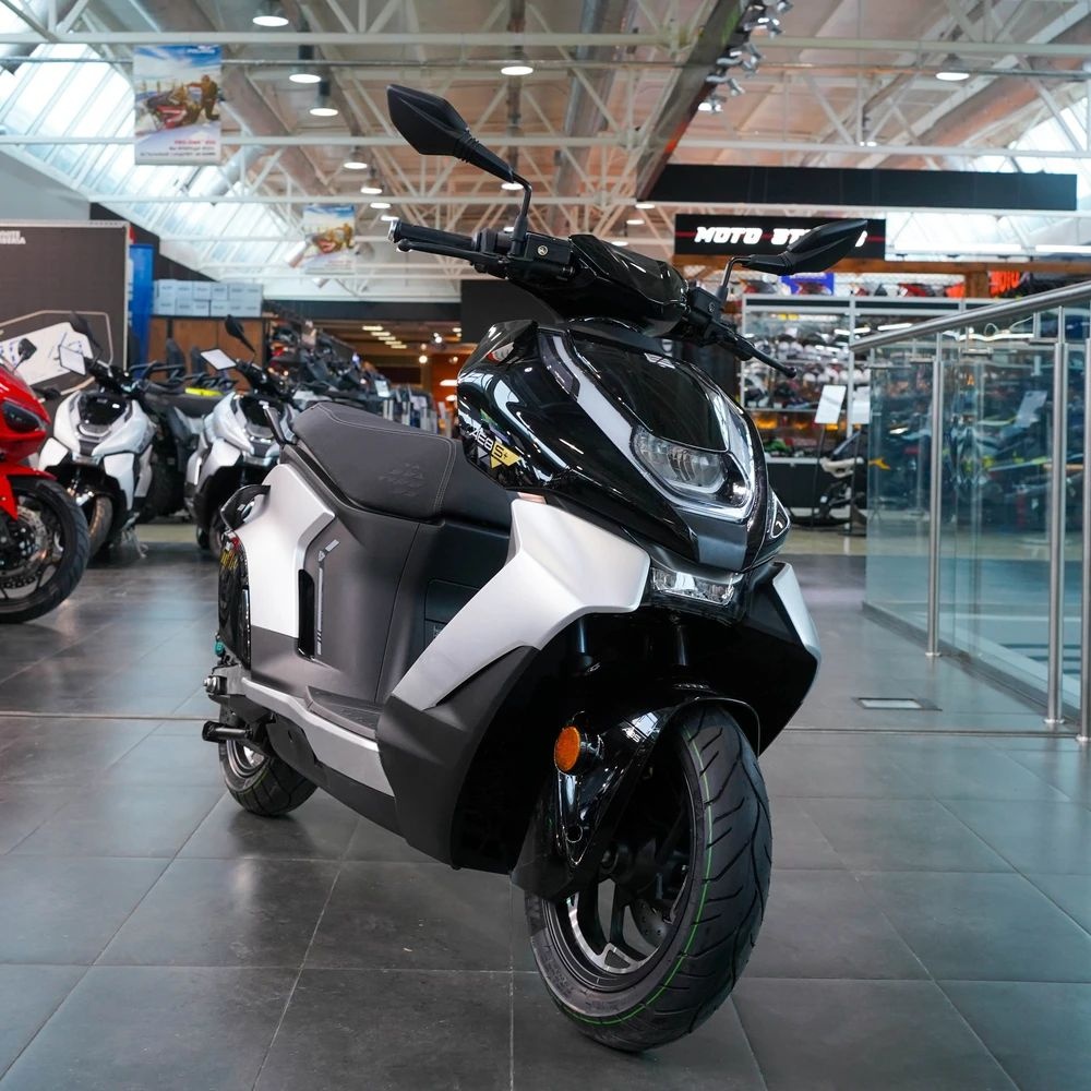 Электроскутер ZEEHO AE8 S+ 3900W