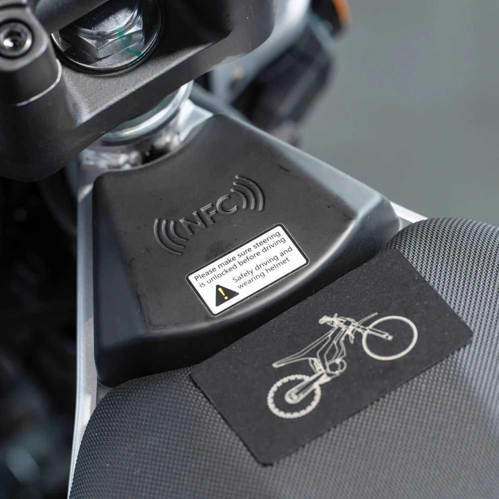 Электромотоцикл EZI HYPERIDE-R 3500W