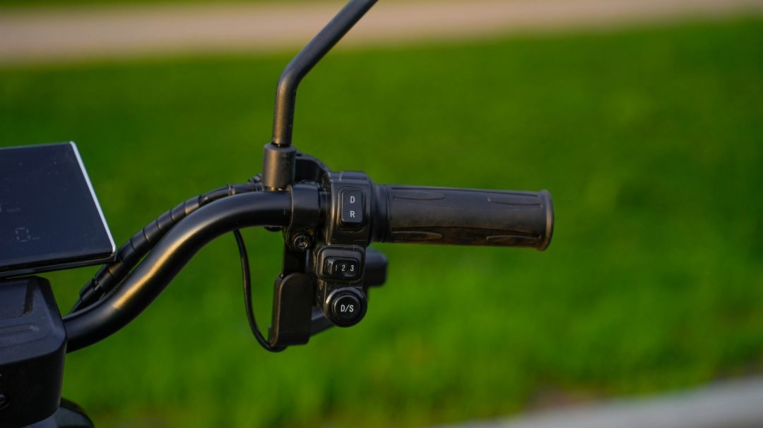 Электроскутер WHITE SIBERIA SIBTRIKE MAX 2000W