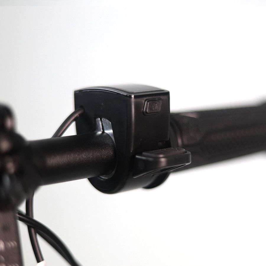 Трицикл GreenCamel Кольт MIJO MK01 (24V 6Ah 150W) коленный скутер