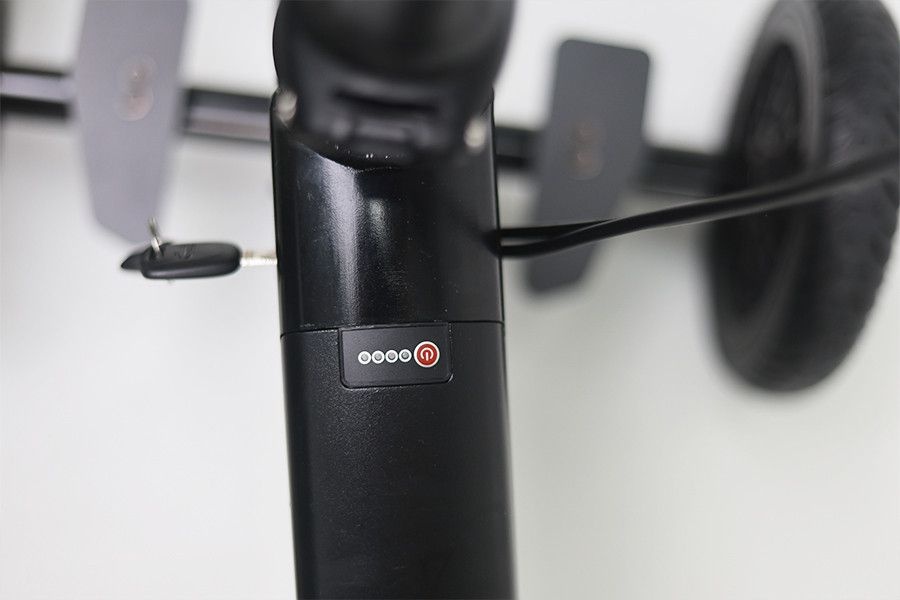 Трицикл GreenCamel Кольт MIJO MK01 (24V 6Ah 150W) коленный скутер