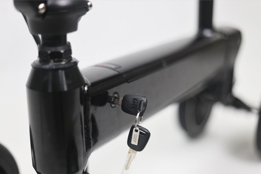 Трицикл GreenCamel Кольт MIJO MK01 (24V 6Ah 150W) коленный скутер