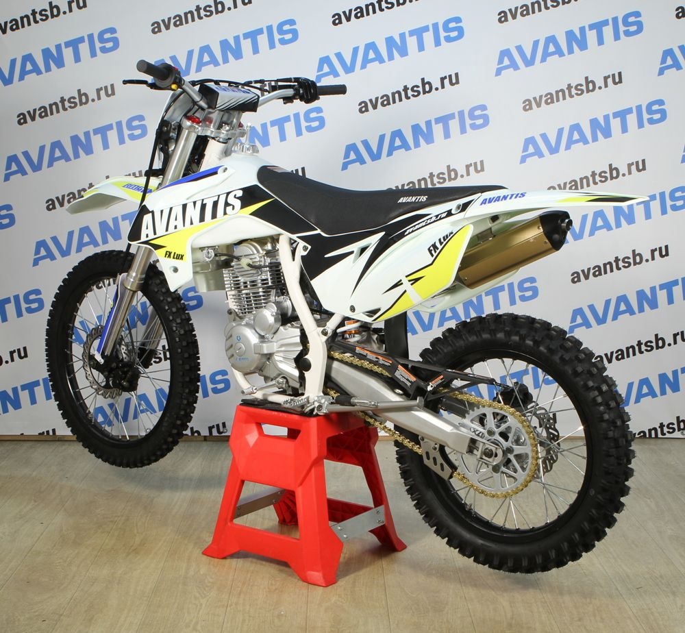 Мотоцикл Avantis FX 250 Lux (172FMM, возд.охл.)