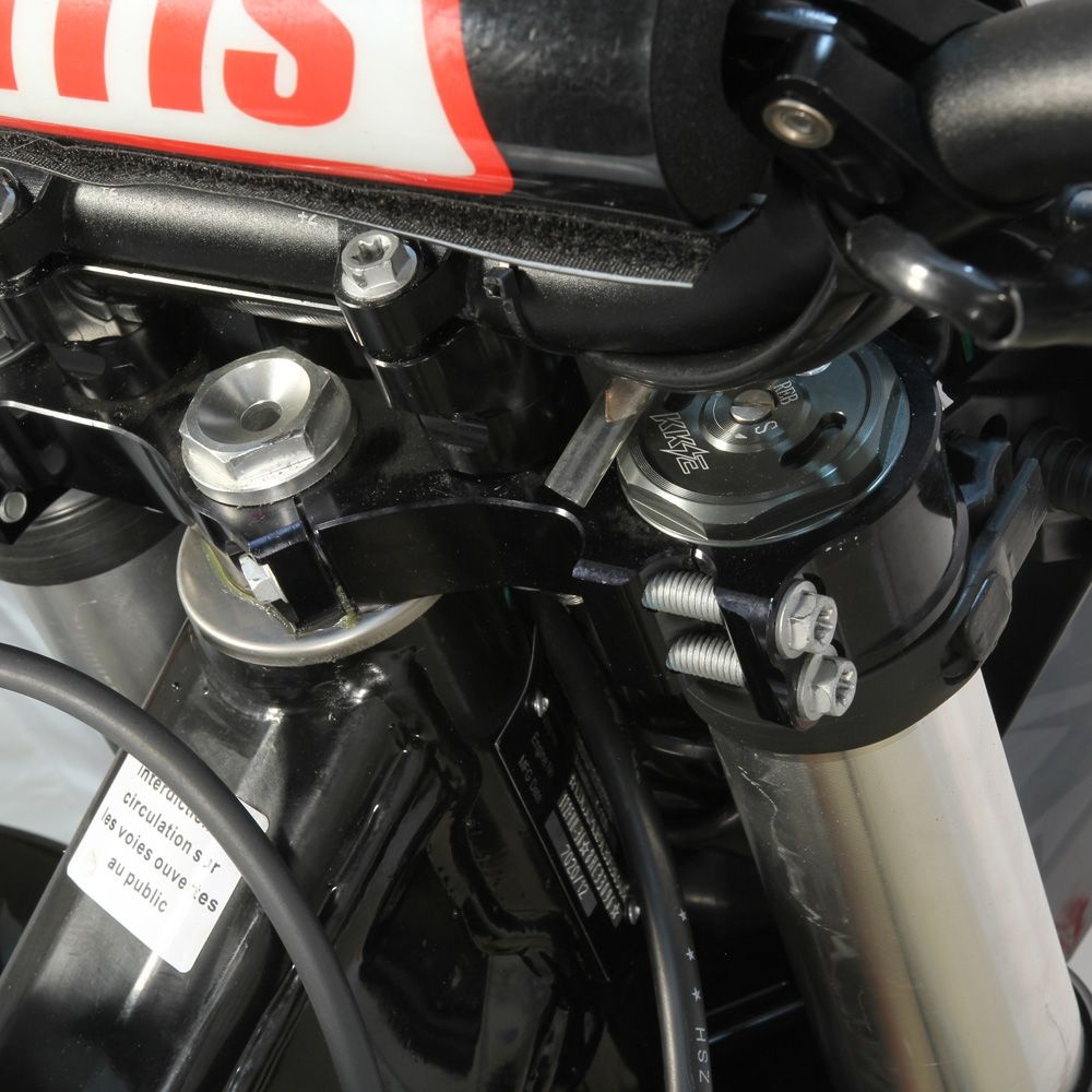 Мотоцикл Avantis Enduro 250 Carb (PR250/172FMM-5 DESIGN KT ЧЕРНЫЙ) KKE С ПТС