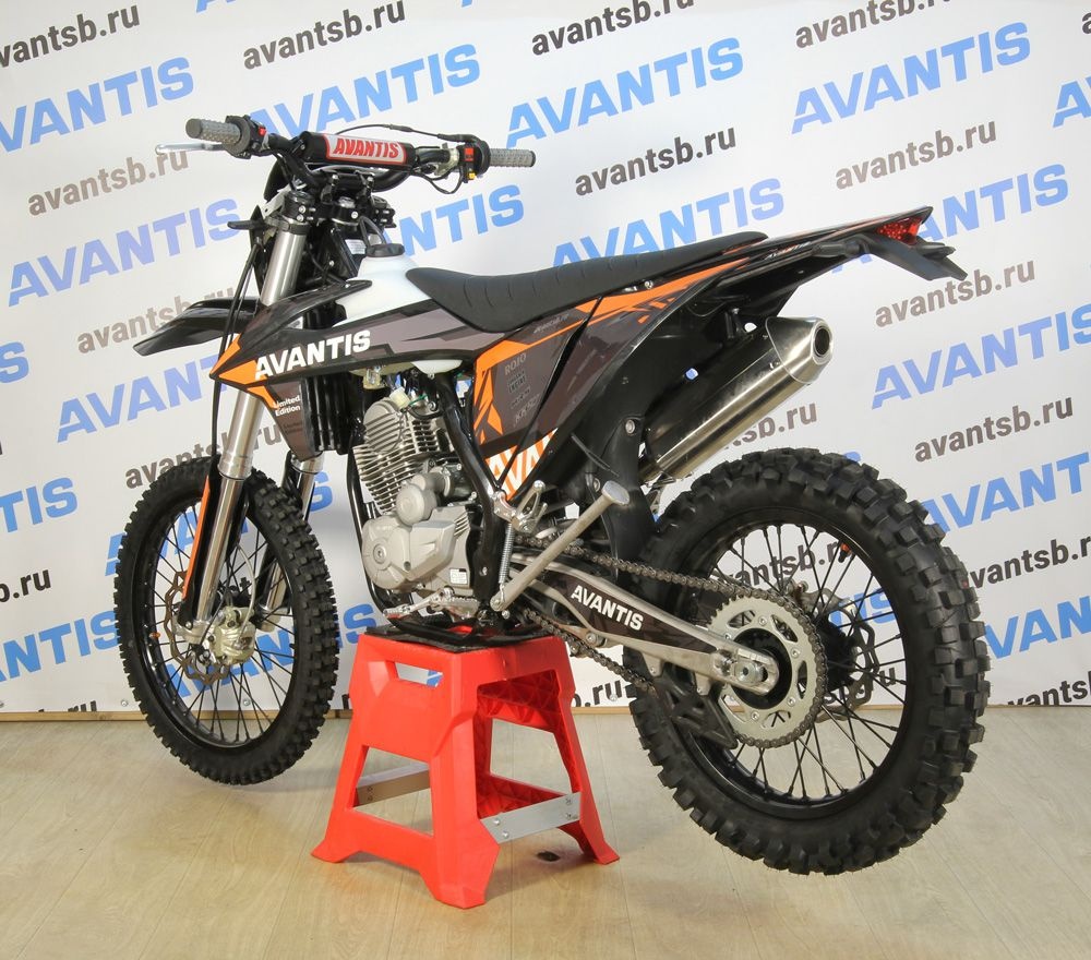 Мотоцикл Avantis Enduro 250 Carb (PR250/172FMM-5 DESIGN KT ЧЕРНЫЙ) KKE С ПТС