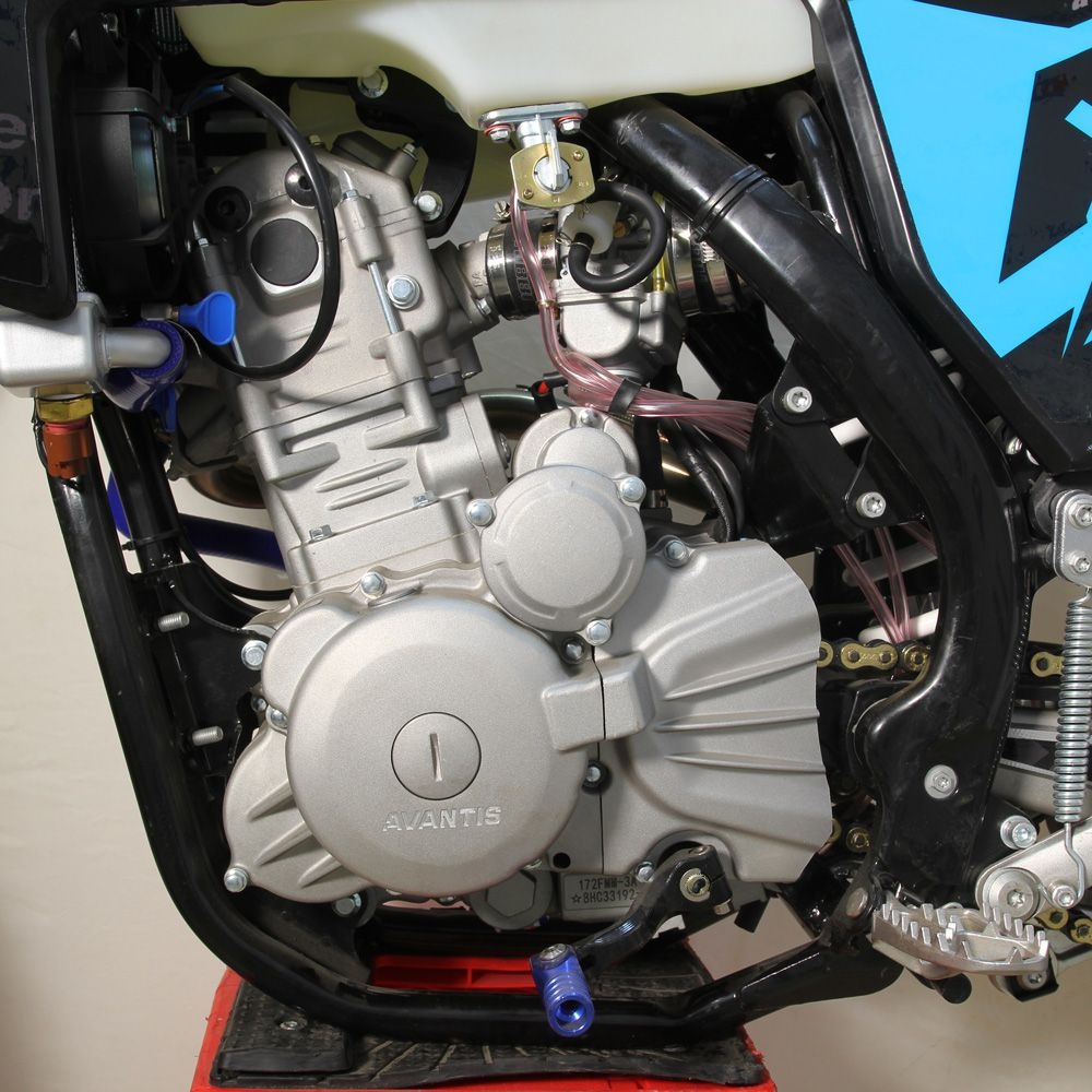 Мотоцикл Avantis Enduro 300 Carb (CBS300/174MN-3 Design HS черный) KKE с ПТС