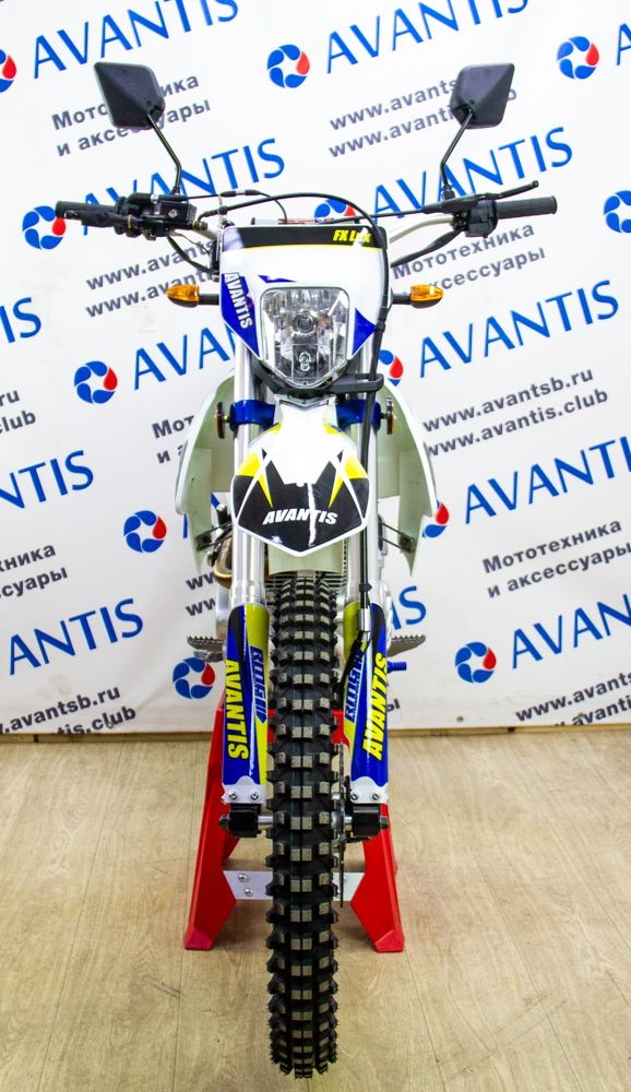 Мотоцикл Avantis FX 250 Lux (172FMM, возд.охл.) ПТС
