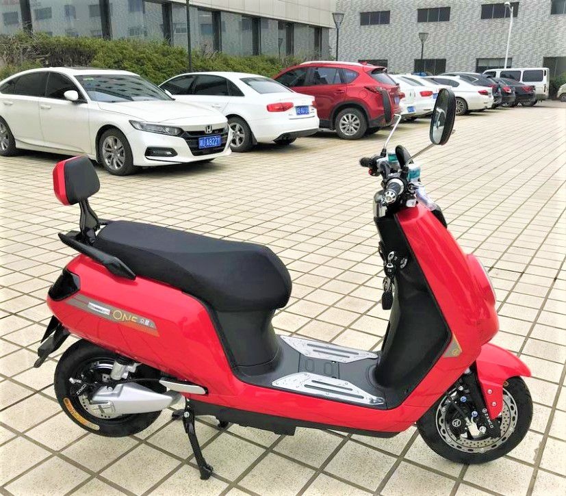 Электроскутер GreenCamel Инфинити (72V 1500W R10)