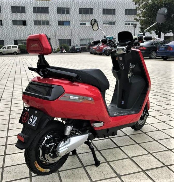 Электроскутер GreenCamel Инфинити (72V 1500W R10)