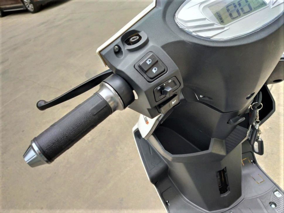 Электроскутер GreenCamel Трофи (60V 1500W R10)