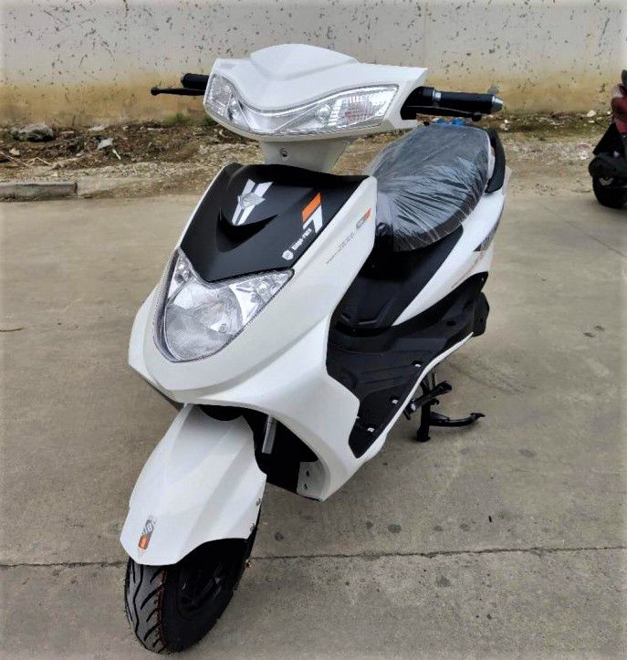 Электроскутер GreenCamel Трофи (60V 1500W R10)