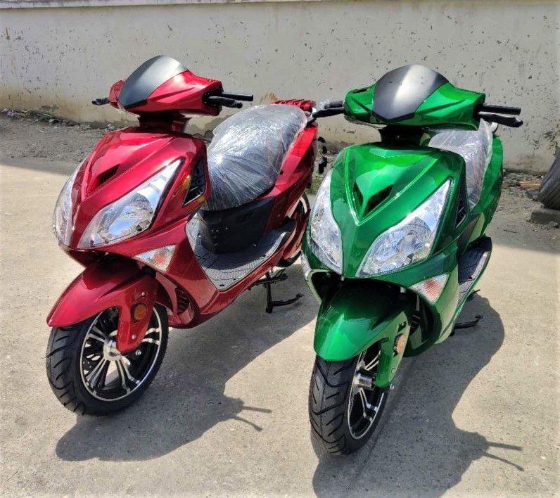 Электроскутер GreenCamel Круиз (72V 3000W R13)