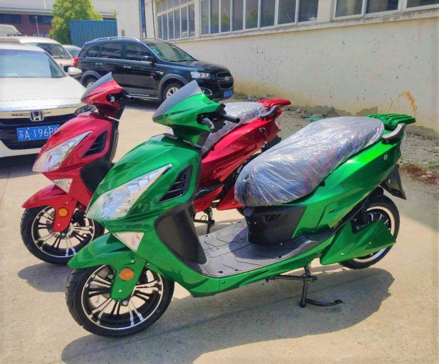 Электроскутер GreenCamel Круиз (72V 3000W R13)