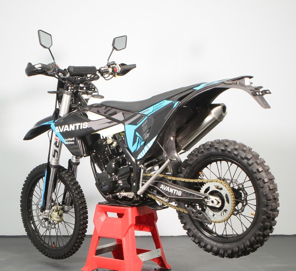 Мотоцикл Avantis CARB NIBBI EXCLUSIVE (CB250-F/172FMM) ARS С ПТС