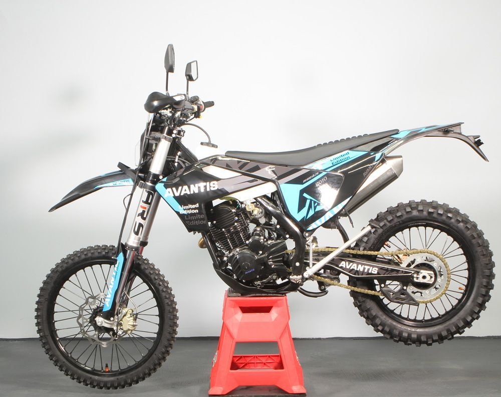 Мотоцикл Avantis CARB NIBBI EXCLUSIVE (CB250-F/172FMM) ARS С ПТС