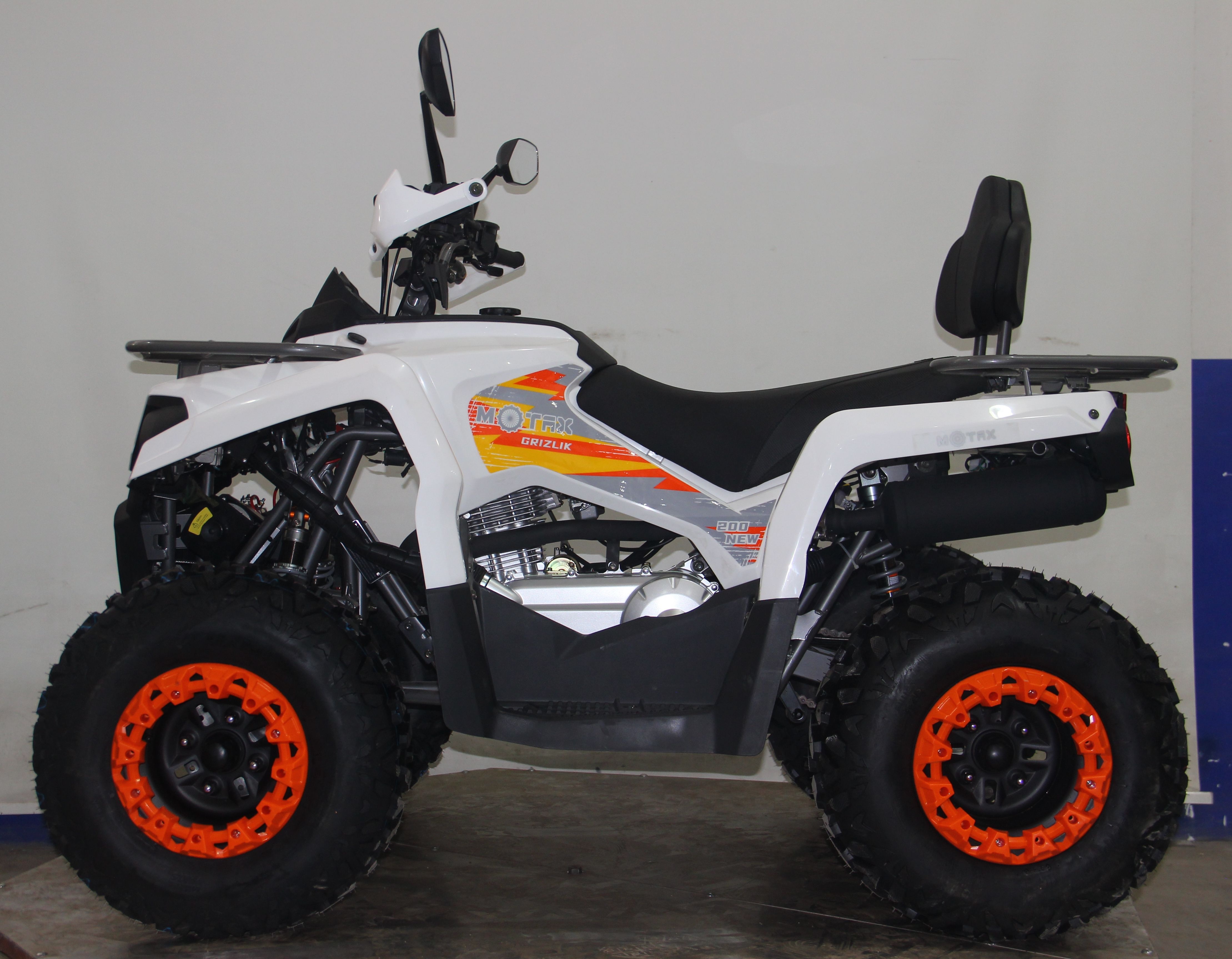 Квадроцикл бензиновый MOTAX ATV Grizlik 200 Ultra