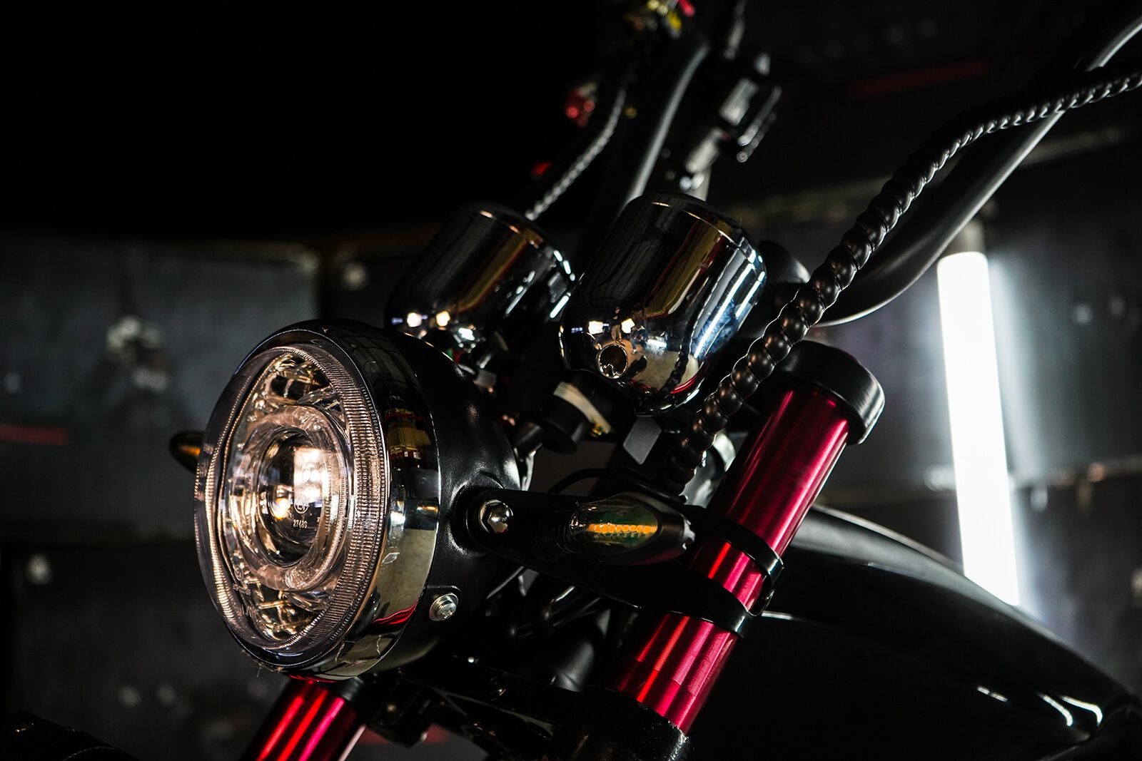 Электромотоцикл WHITE SIBERIA WILD WHEEL 3950W