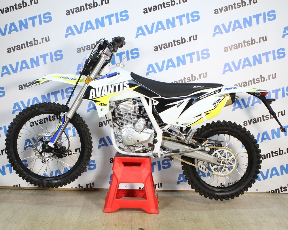 Мотоцикл Avantis FX 250 Lux (PR250/172FMM-5, возд.охл.) ПТС