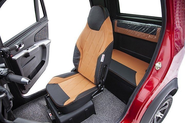 Трицикл Rutrike Кабина